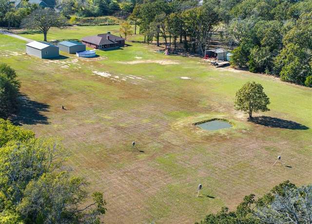 Property at 27580 State Highway 64, Canton, TX 75103, 3 beds, 2 baths