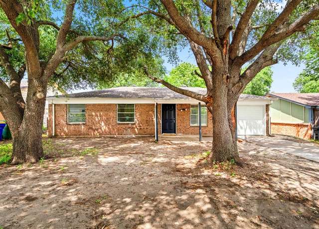Property at 911 Ronald St, White Settlement, TX 76108, 3 beds, 2 baths