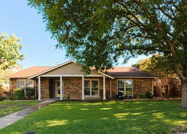 Property at 1738 Hartford Dr, Carrollton, TX 75007, 4 beds, 2 baths