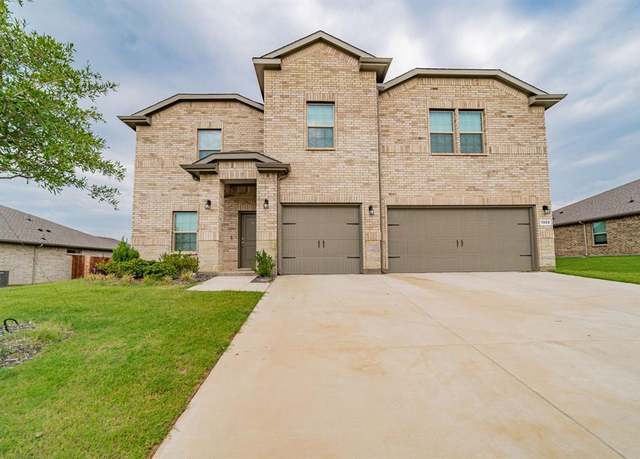 Property at 1229 Windsong Dr, Cedar Hill, TX 75104, 5 beds, 3 baths