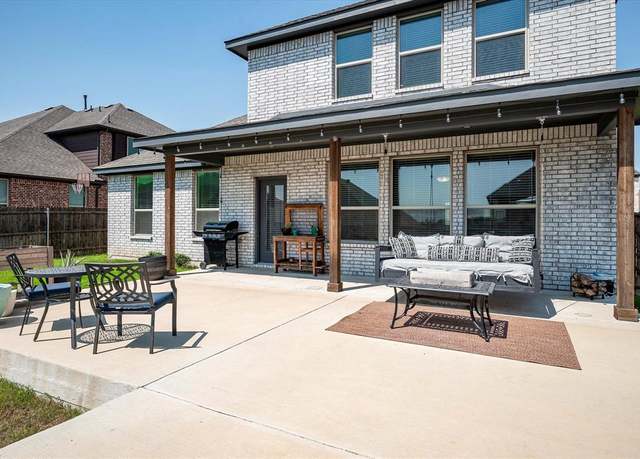 Property at 1202 Alderwood Dr, Justin, TX 76247, 4 beds, 2.5 baths