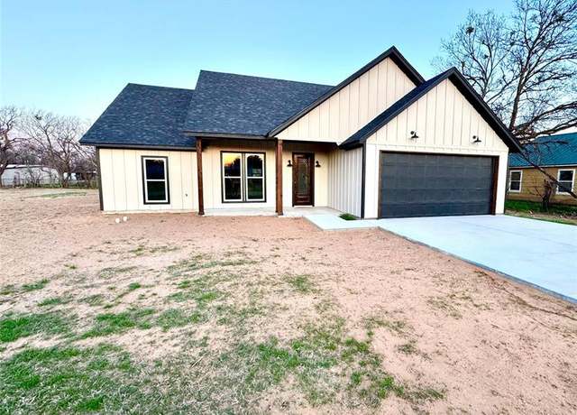 Property at 1308 Simmons, Eastland, TX 76448, 3 beds, 2 baths