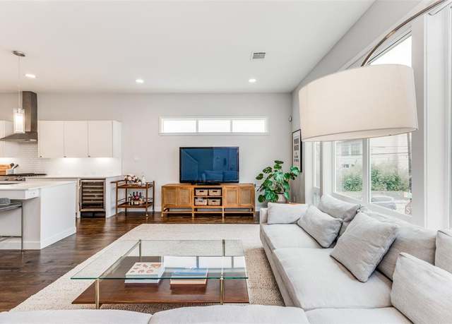 Property at 4914 Dartford Dr, Dallas, TX 75204, 3 beds, 2.5 baths