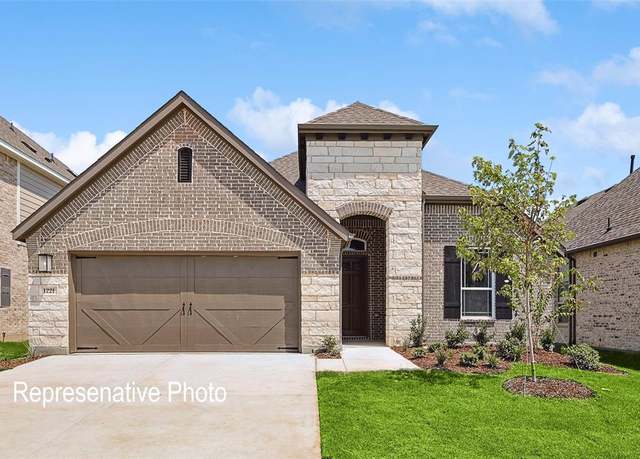 Property at 4933 Hitching Post Dr, Fort Worth, TX 76036, 4 beds, 2.5 baths