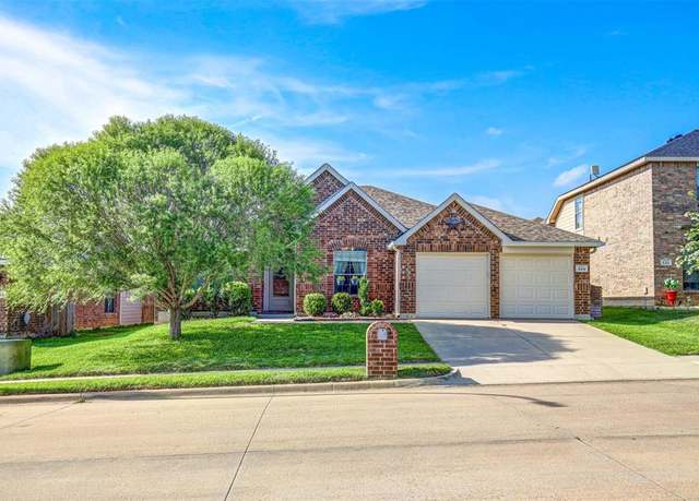 Property at 544 Bent Oak Dr, Fort Worth, TX 76131, 3 beds, 2 baths