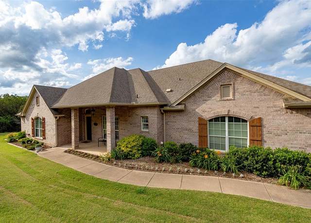 Property at 2809 Wind Point Ct, Tolar, TX 76476, 4 beds, 3 baths