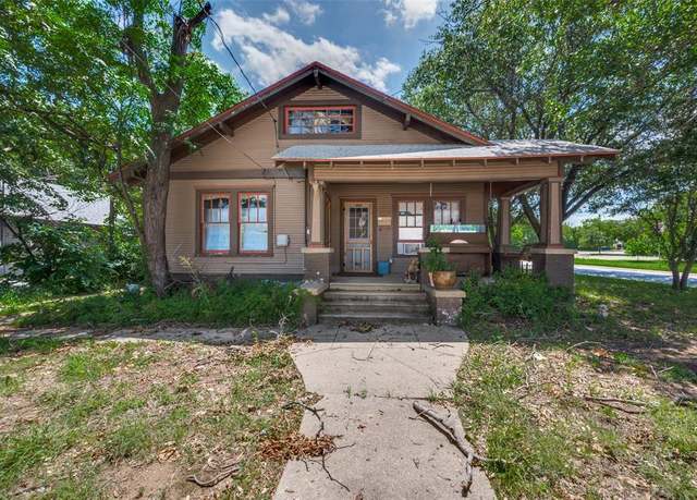 Property at 330 Ponder St, Denton, TX 76201, 3 beds, 1 bath