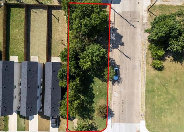 Property at 3015 Myrtle St, Dallas, TX 75215