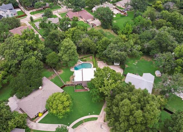 Property at 4 Waterview Pl, Richardson, TX 75080, 5 beds, 3.5 baths