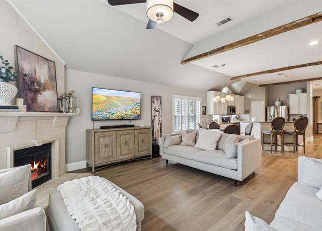 Property at 8200 Livingston Ln, Mckinney, TX 75072, 4 beds, 2 baths