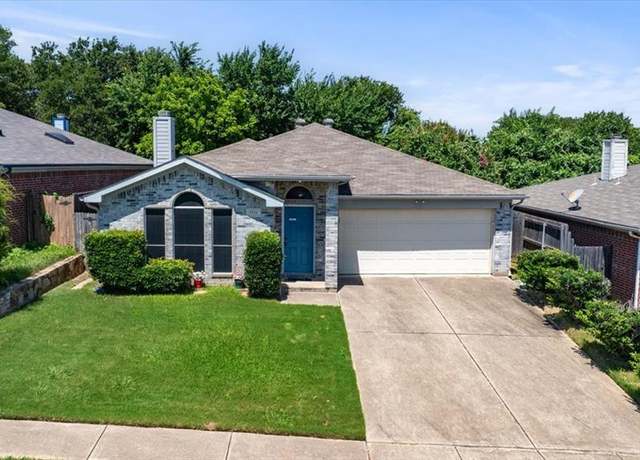 Property at 5521 Alta Verde Cir, Arlington, TX 76017, 3 beds, 2 baths
