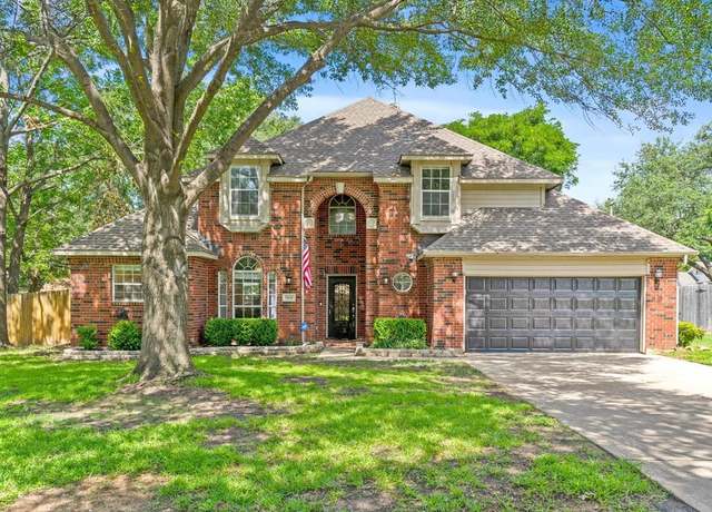 Property at 2414 S Pleasant Cir, Arlington, TX 76015, 4 beds, 2.5 baths