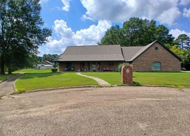 Property at 300 Whippoorwill Ln, Wake Village, TX 75501, 3 beds, 2 baths