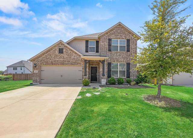 Property at 2055 Glaston Rd, Forney, TX 75126, 4 beds, 3 baths