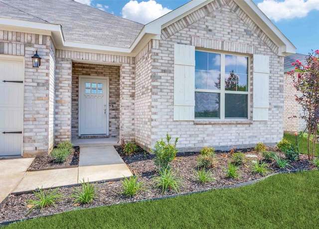 Property at 2617 Glasgow Way, Denton, TX 76207, 3 beds, 2 baths