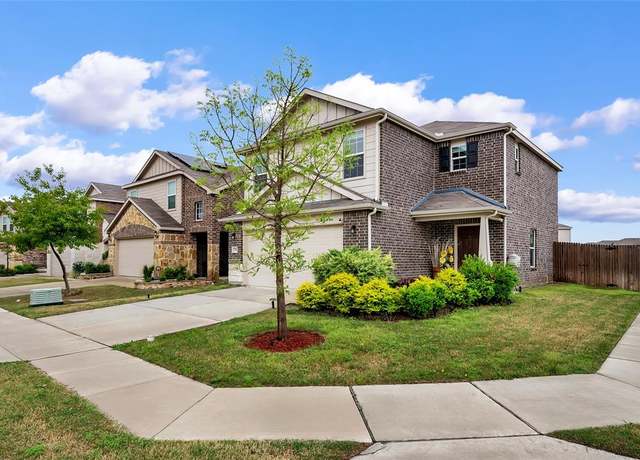 Property at 1718 Ackerly Dr, Forney, TX 75126, 3 beds, 2.5 baths
