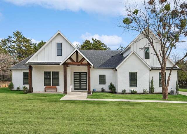 Property at 328 Brandon Way, Pottsboro, TX 75076, 5 beds, 2.5 baths