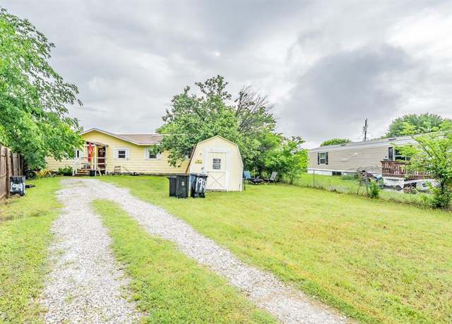 Property at 1941 Michael Ct, Pelican Bay, TX 76020, 4 beds, 2 baths