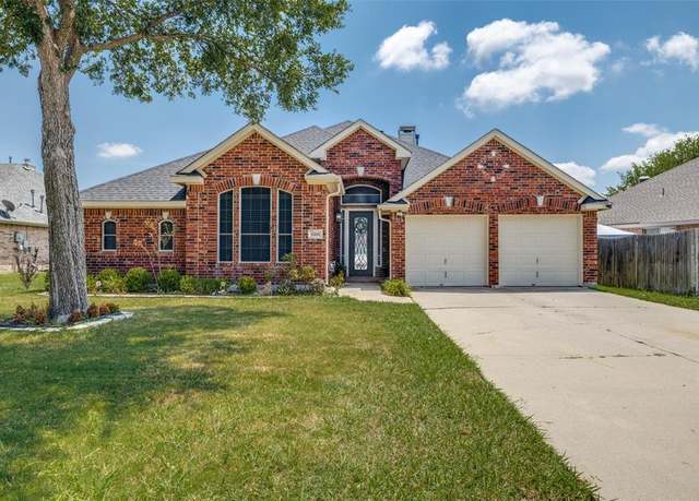 Property at 6205 Snow Ridge Ct, Arlington, TX 76018, 3 beds, 2 baths