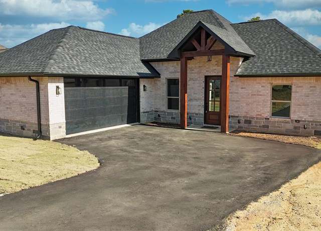 Property at 215 County Road 4323, Pittsburg, TX 75686, 3 beds, 2 baths