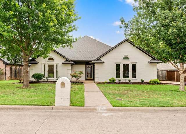 Property at 28 Alamosa Dr, Trophy Club, TX 76262, 3 beds, 2 baths
