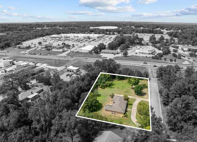 Property at 103 Wesley Dr, Palestine, TX 75801