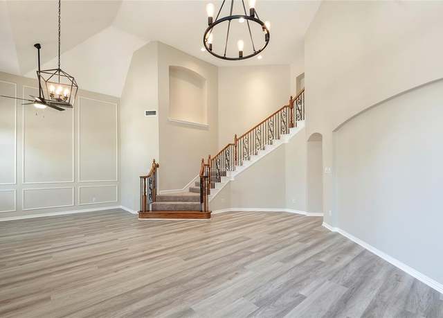 Property at 1603 Crown Point Rd, Mckinney, TX 75072, 5 beds, 4.5 baths