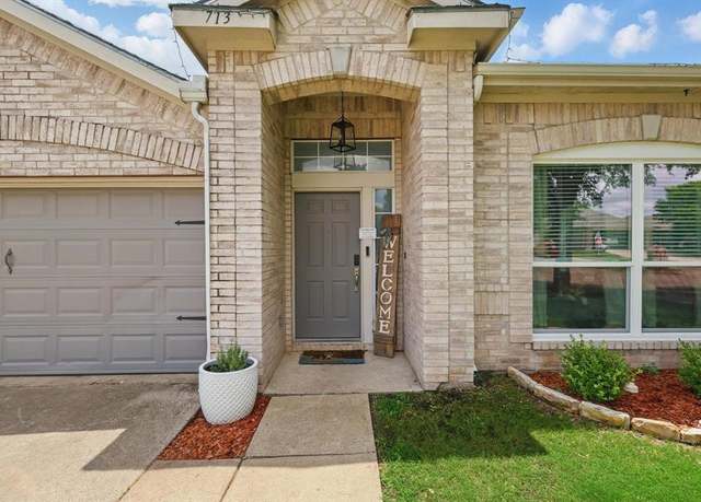 Property at 713 Bridle Trl, Saginaw, TX 76179, 4 beds, 2 baths