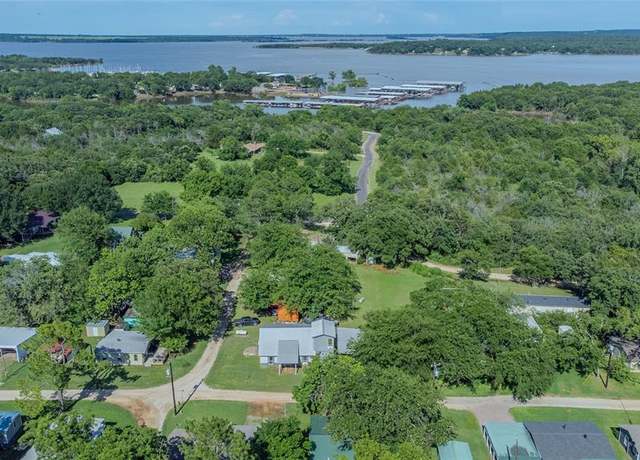 Property at 66 Munn, Gordonville, TX 76245, 4 beds, 2 baths