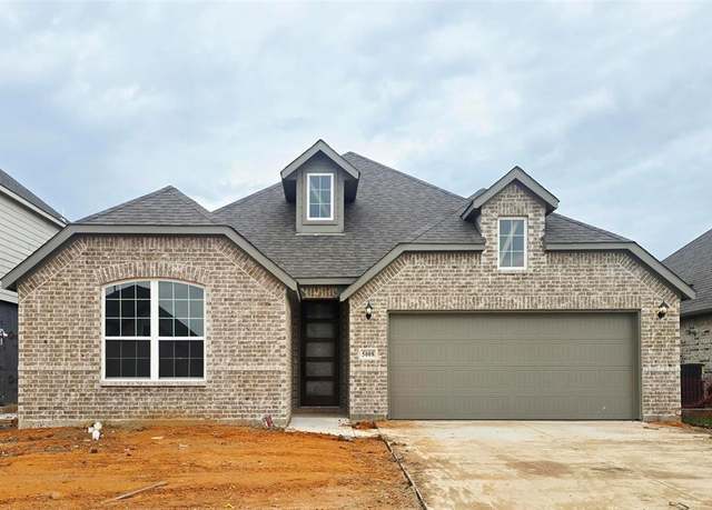 Property at 5008 Meadow Vista Ln, Fort Worth, TX 76036, 4 beds, 2 baths