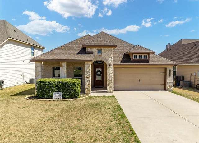 Property at 10709 Kestrel Ct, Waco, TX 76708, 3 beds, 2 baths