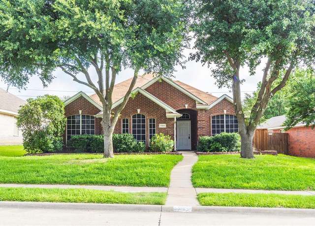 Property at 11816 Port Rd, Frisco, TX 75035, 4 beds, 2 baths