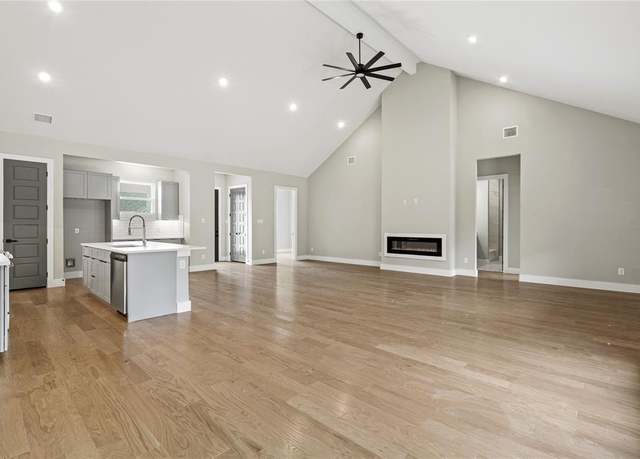 Property at 23116 Greenbriar Dr, Whitney, TX 76692, 3 beds, 2.5 baths