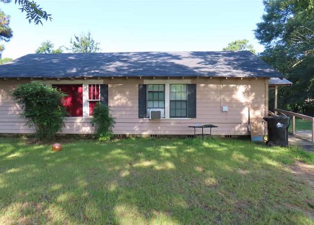 Property at 206 11th St NE, Springhill, LA 71075, 3 beds, 1 bath
