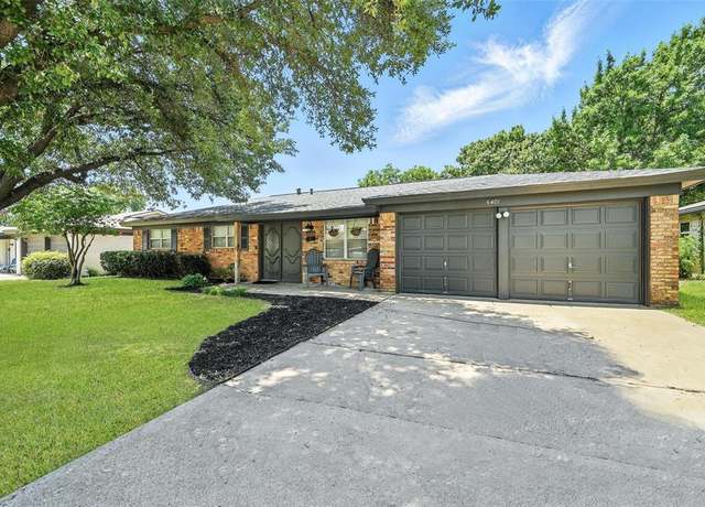 Property at 5401 Topper Dr, North Richland Hills, TX 76180, 3 beds, 2 baths