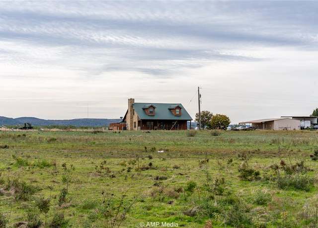 Property at 166 Bluebird Ln, Abilene, TX 79602, 5 beds, 4 baths