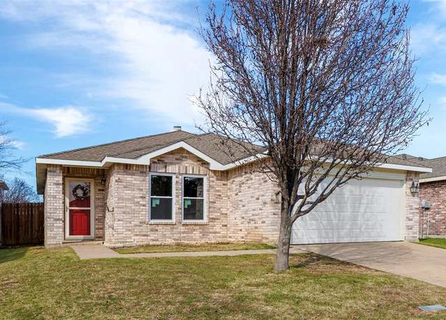 Property at 5205 Royal Burgess Dr, Fort Worth, TX 76135, 3 beds, 2 baths