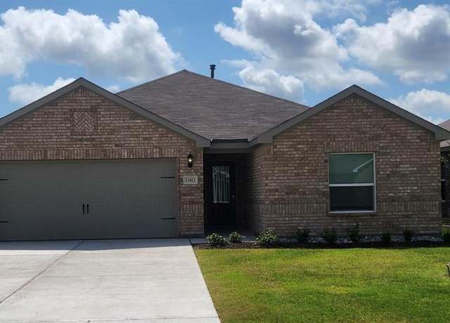 Property at 13421 Hang Fire Ln, Cresson, TX 76035, 3 beds, 2 baths