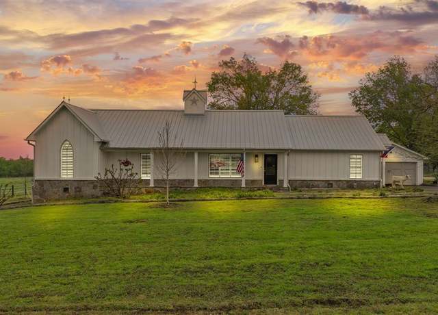 Property at 1819 Main St, Sulphur Springs, TX 75482, 2 beds, 2 baths
