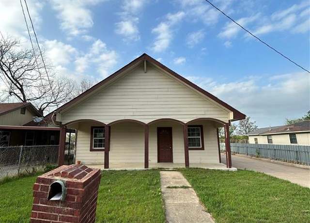 Property at 704 W Trammell Ave, Everman, TX 76140, 3 beds, 1 bath