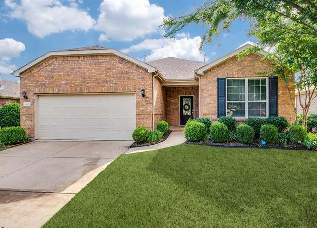 Property at 1130 Pasatiempo Dr, Frisco, TX 75036, 2 beds, 2 baths