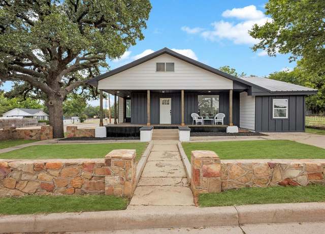 Property at 116 7th St, Mineral Wells, TX 76067, 3 beds, 2 baths