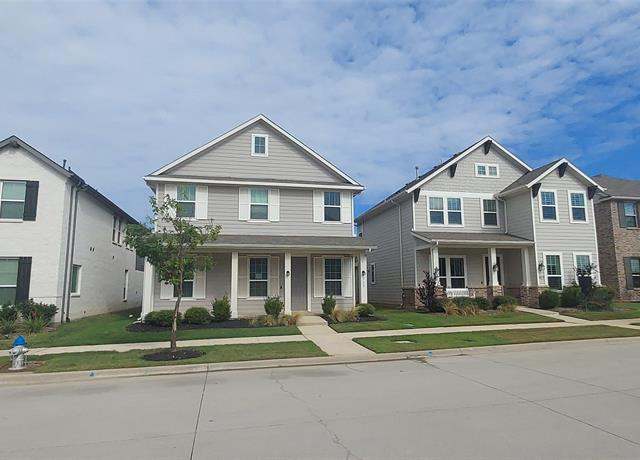 Property at 913 E Market Sq, Northlake, TX 76247, 3 beds, 2.5 baths
