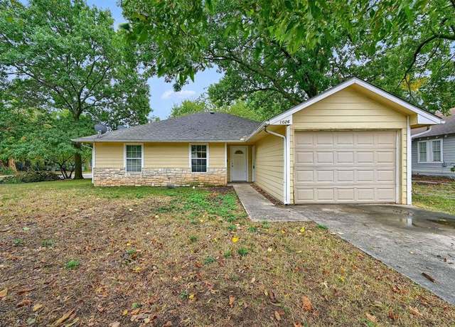 Property at 1026 E Chaffin St, Sherman, TX 75090, 4 beds, 2 baths