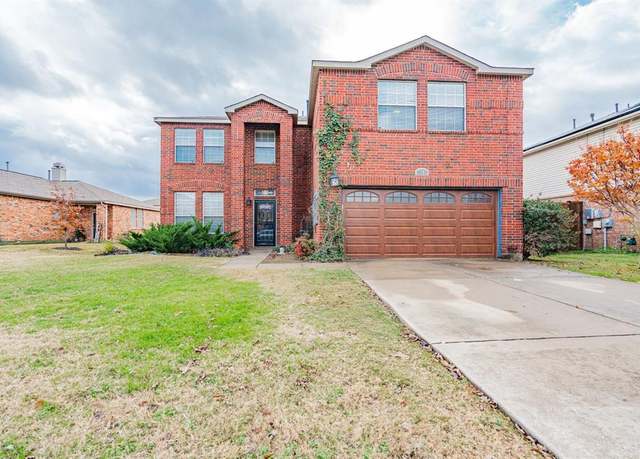 Property at 1812 Marble Cove Ln, Denton, TX 76210, 5 beds, 3.5 baths