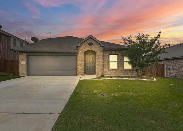 Property at 1036 Fairfax Dr, Godley, TX 76044, 5 beds, 3 baths