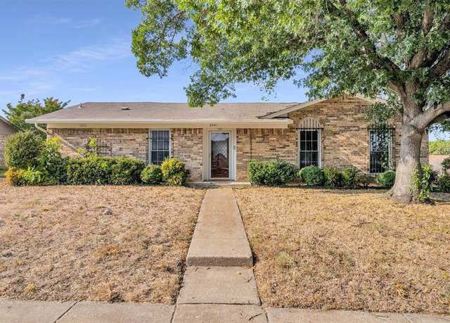 Property at 2201 Richbrook Dr, Garland, TX 75044, 3 beds, 2 baths