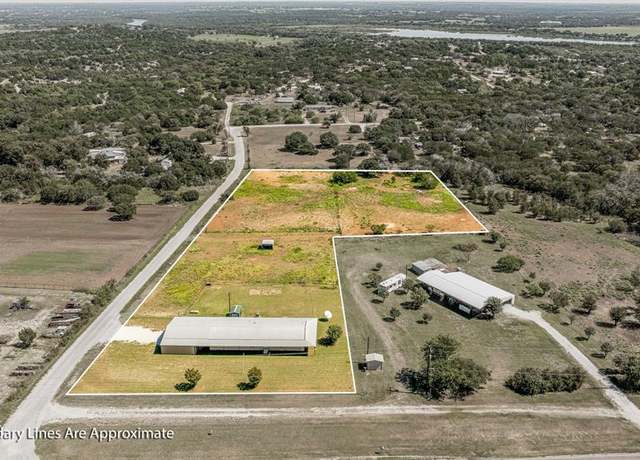 Property at 6931 Tin Top Hwy, Weatherford, TX 76087, 4 beds, 3 baths