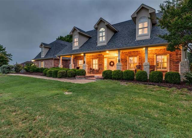 Property at 950 Prairie Trl, Argyle, TX 76226, 5 beds, 4 baths