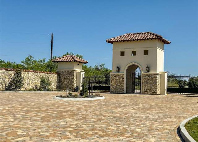 Property at 2019 Verona Dr, Weatherford, TX 76087
